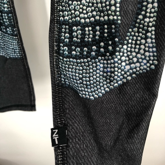 ZARA TEREZ Crystal Skull Leggings Stretch Halloween Pant S Small Grey Black - Picture 4 of 7